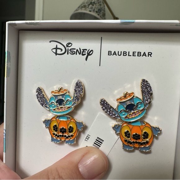 BaubleBar X Disney Stitch Halloween earrings NIB - Picture 6 of 8